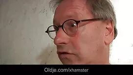 برای پول در ماشین سک ...