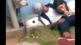 دخترک معصوم, رابطه ج ...