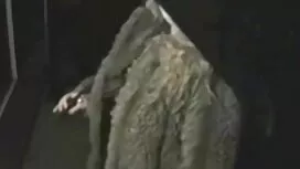دختر زیبا جایگزین پا ...